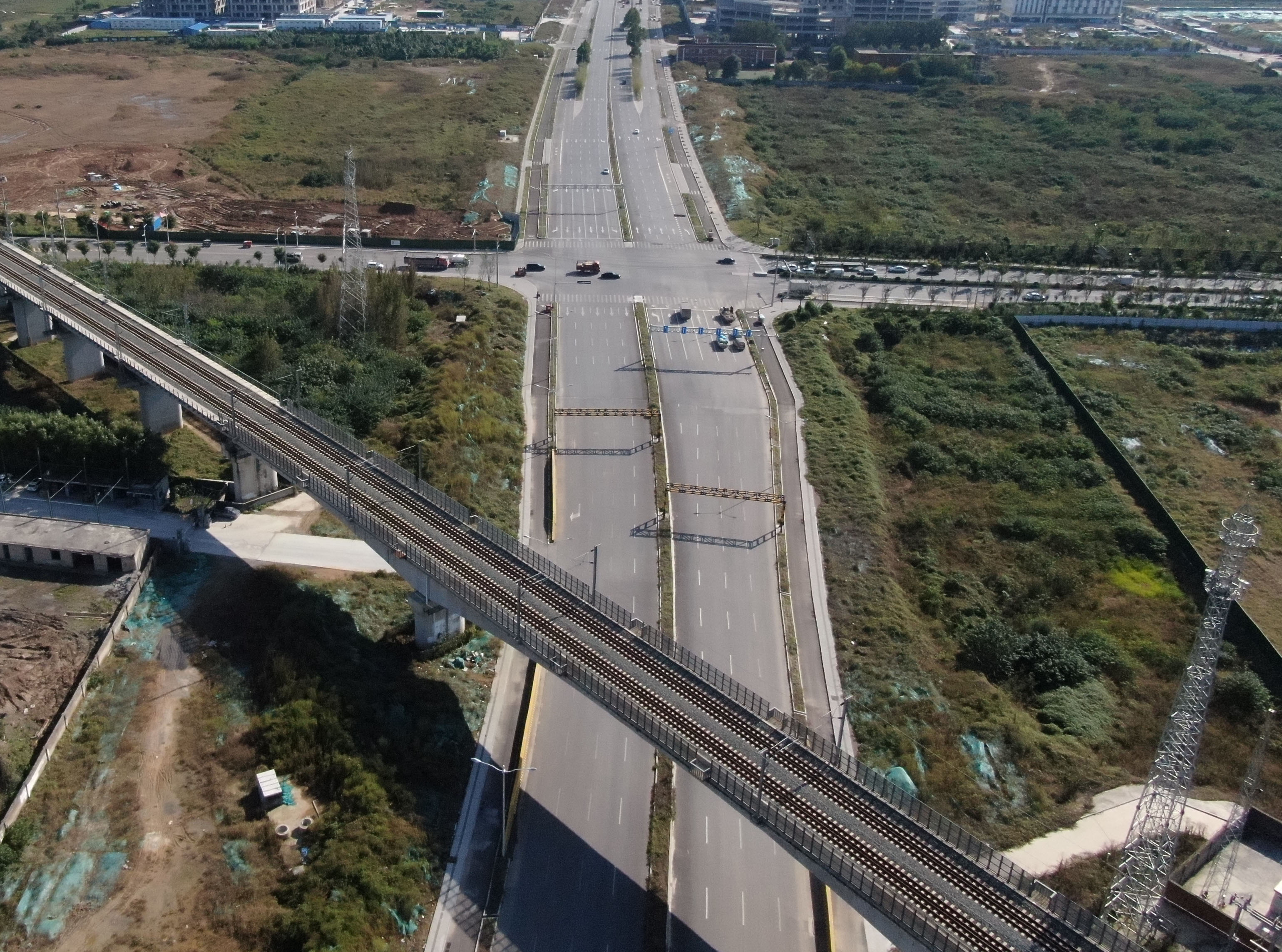 濟南市春暉路（規劃支路至膠濟鐵路）道路建設工程-項目管理 4.jpg